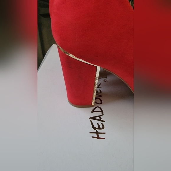 Candy Apple Red Suede Block Heels - Women's Size 9 - Picture 6 of 8